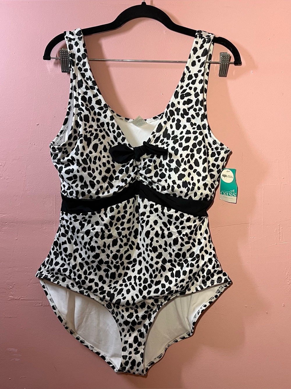 Outdoor Oasis White Animal One Piece Swimsuit Black White NWT Size XL